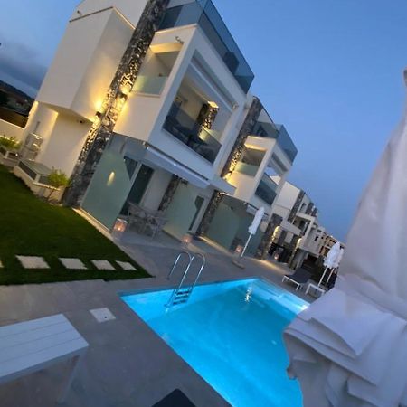 Interni Luxury Living Apartment Nikiti  Exterior photo