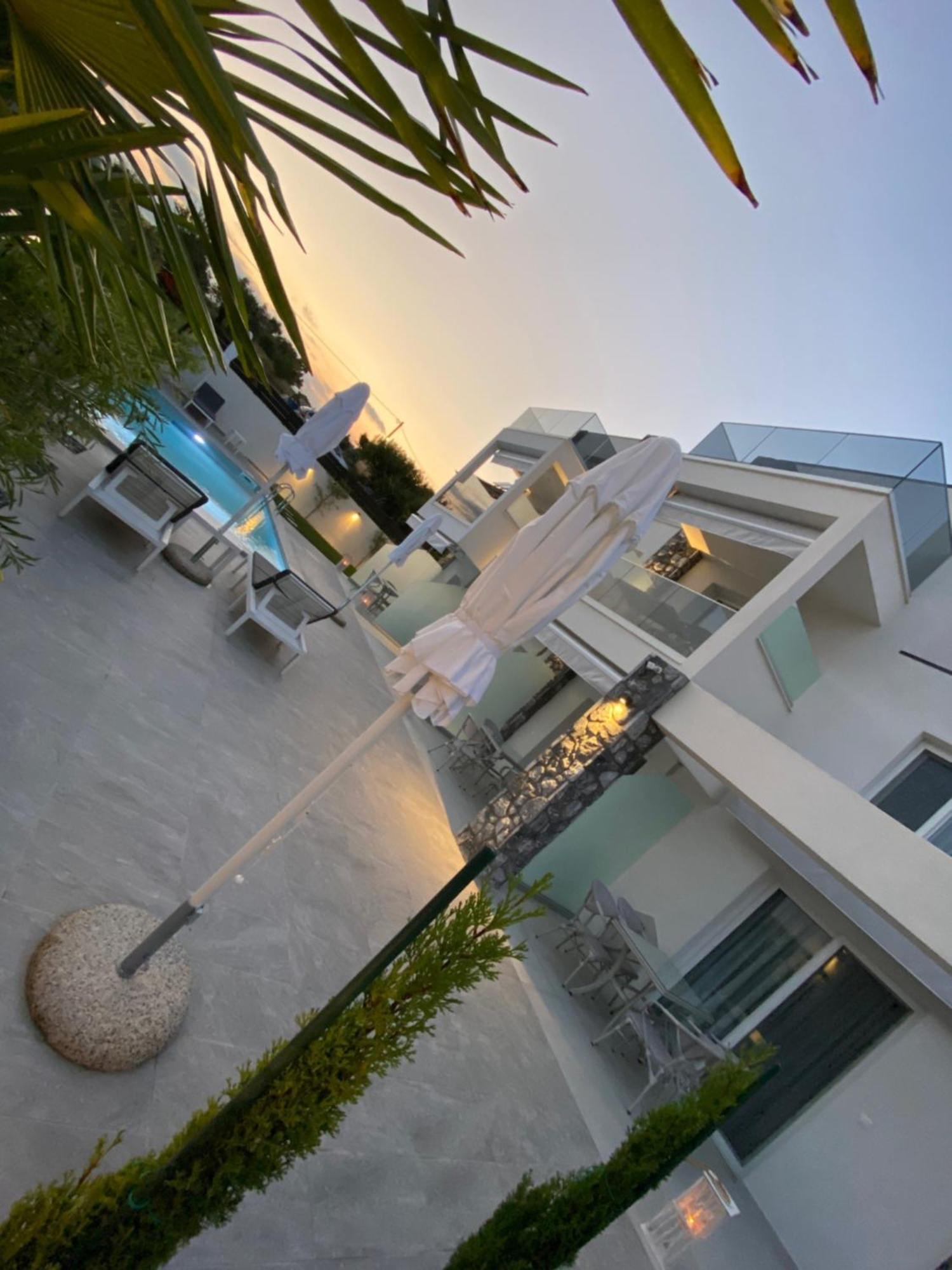 Interni Luxury Living Apartment Nikiti  Exterior photo